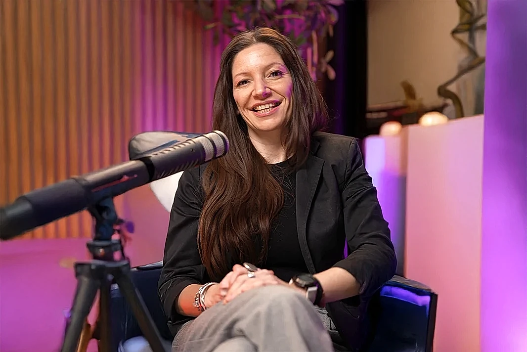 banu diken hue videocast c stüdyo